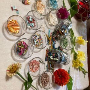 Loose Mother of Pearls beads for jewelry making